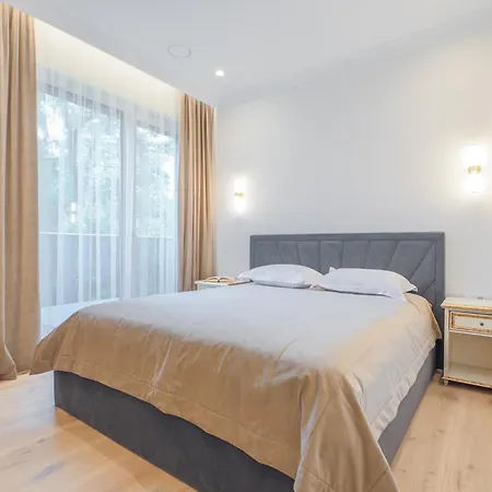 Simsono Apartamentai